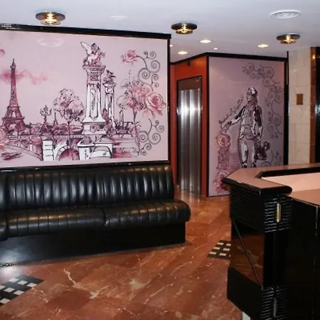 Opera Lafayette Otel 3*