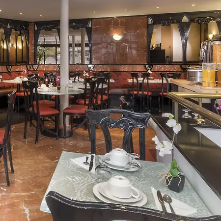 오페라 라파예트 호텔 3*