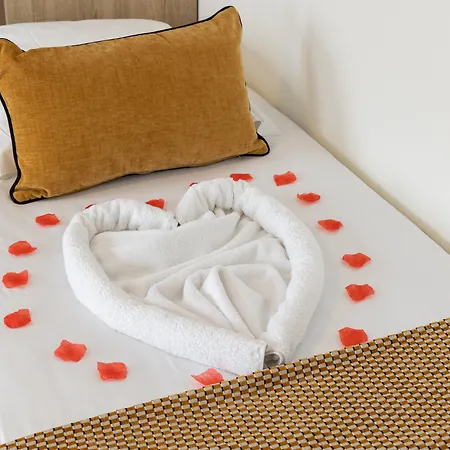 Opera Lafayette 3*