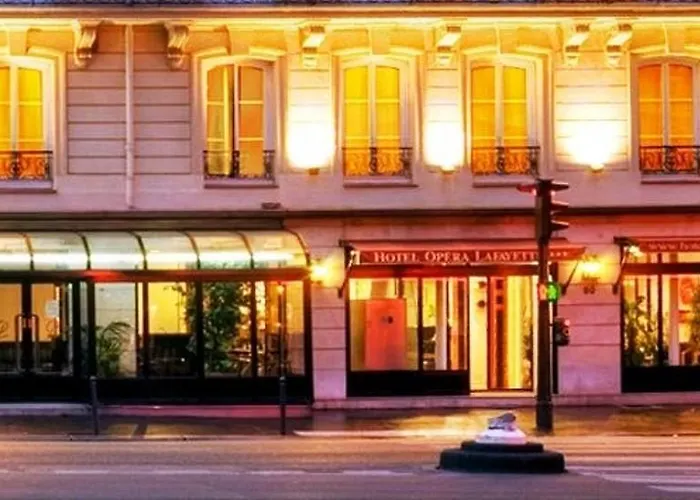 Opera Lafayette 3*