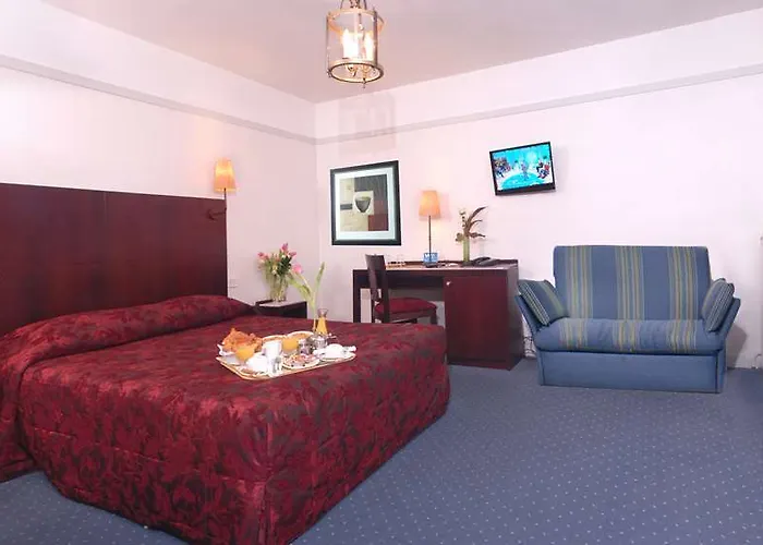 オペラ ラファイエット ホテル